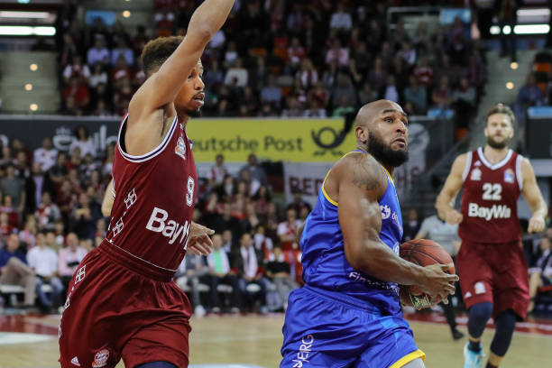 战绩不稳 战绩不稳