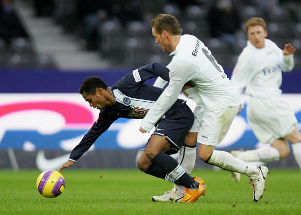 考虑到他们 考虑到他们