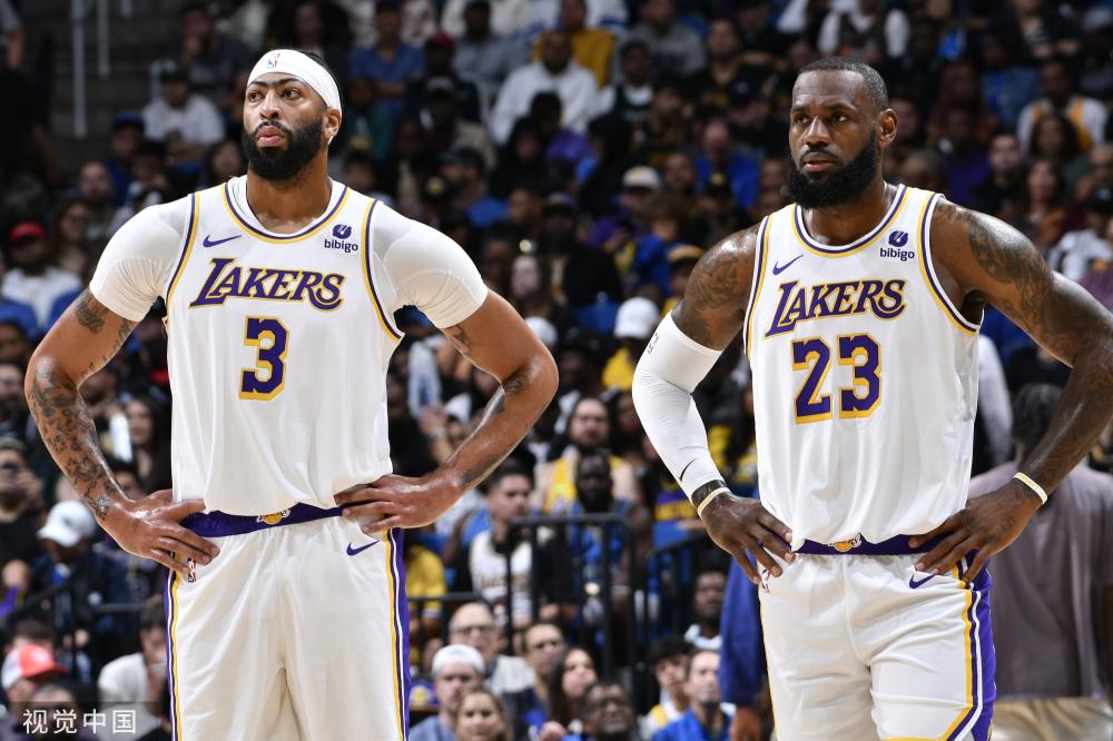 随着时间的 随着时间的